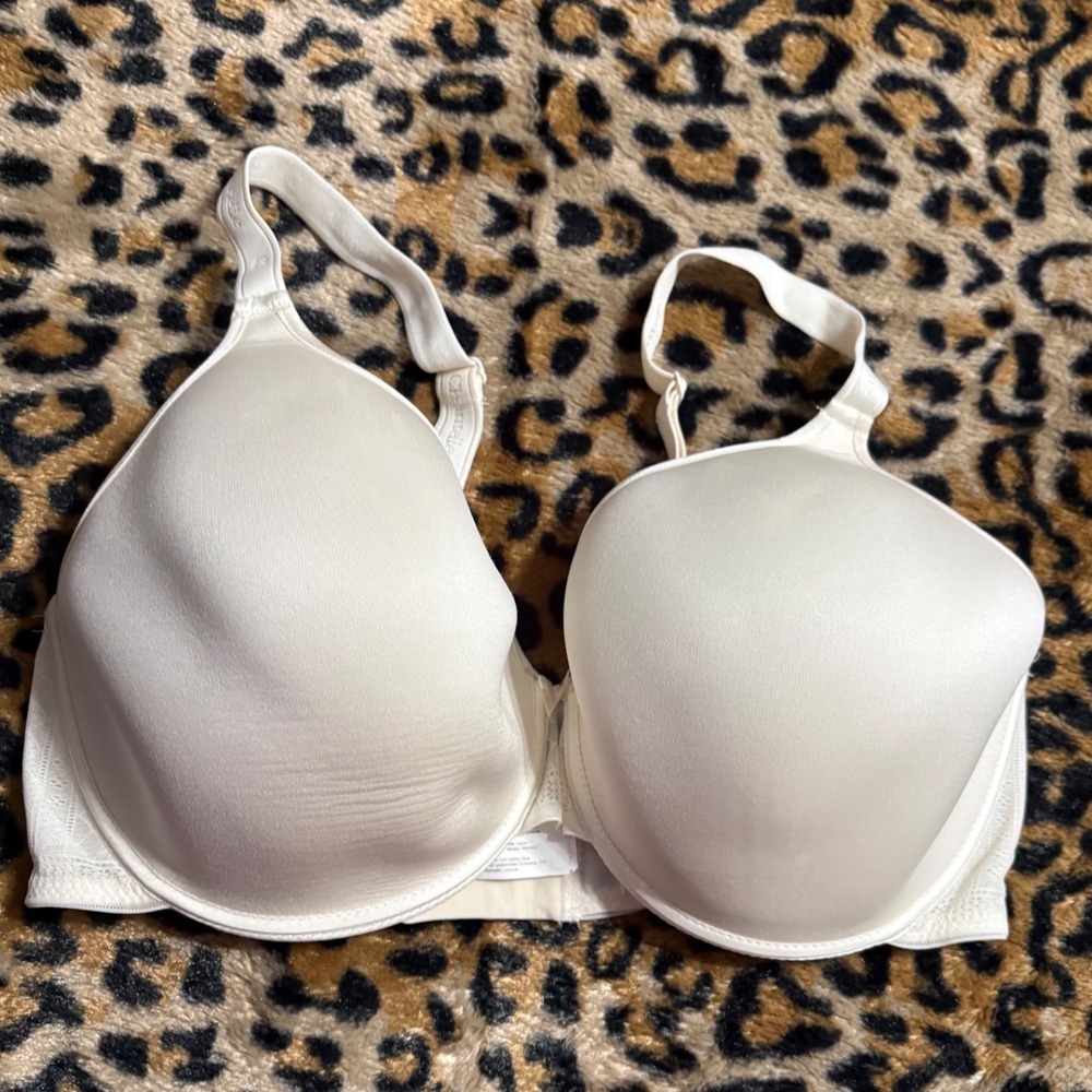 Chantelle C Magnifique Seamless T-Shirt Bra Women‎ 38DD